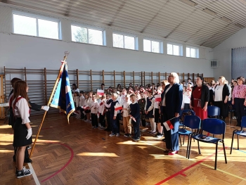 55e27f89-25e6-46c5-af30-929e29b1b0bb.jfif