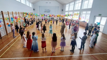 ee3d761b-bc42-4658-b459-a71f72cabaa2.jfif