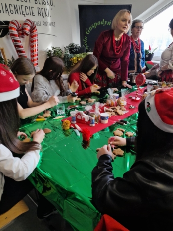 8e7a5cb4-b397-42e5-b3be-f17a651f2c7b.jfif