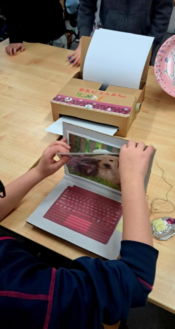 7ed8206c-d1c5-48b4-b466-701e205db18c.jfif