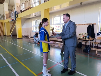 4ae0aa13-6d77-42c4-84d6-a649e7c9bda3.jfif