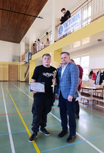 817079e0-f792-4459-8b41-24dedb8b93e3.jfif