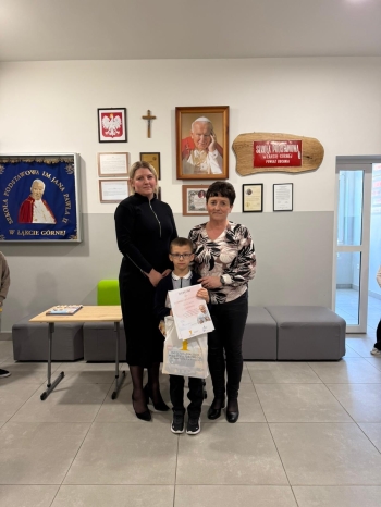 04432a55-fce1-429c-82bf-6a52c30f8889.jfif