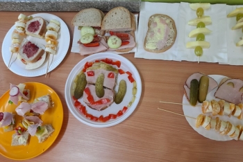 Przygotowane posiłki przez klasę II (5)