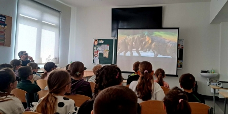 Oko w oko z gigantami – niezwykły seans 3D w naszej szkole!