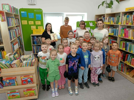 Wizyta przedszkolaków w bibliotece