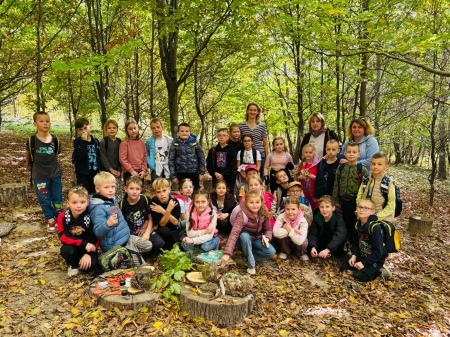 Leśne spotkanie twórczo-edukacyjne z „Czułki na naturę”